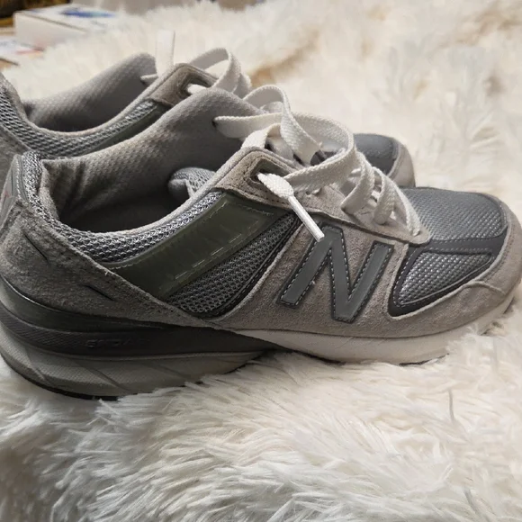 New Balance Gray Athletic Shoes - Picture 5 of 6